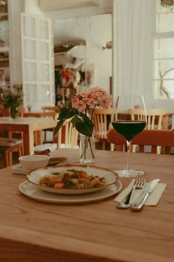 Taverna u Grčkoj sa pristupačnim cenama morske hrane